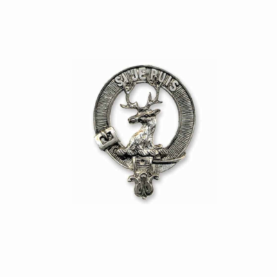 small clan crest badge